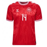Camisa de Futebol Dinamarca Mikkel Damsgaard #14 Equipamento Principal Europeu 2024 Manga Curta
